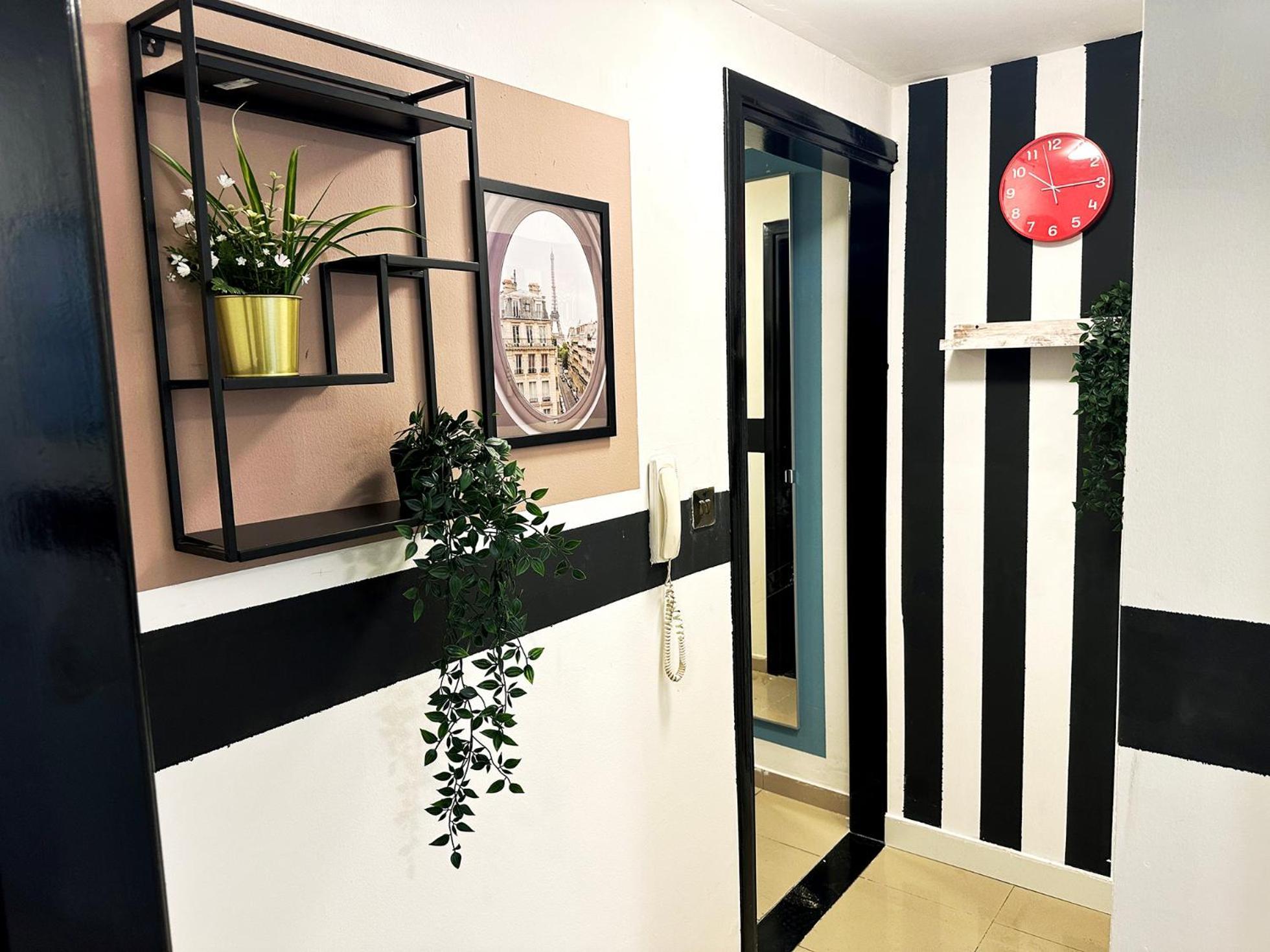 Cozy Corner Partition Room Near Burjuman Metro Dubaj Zewnętrze zdjęcie