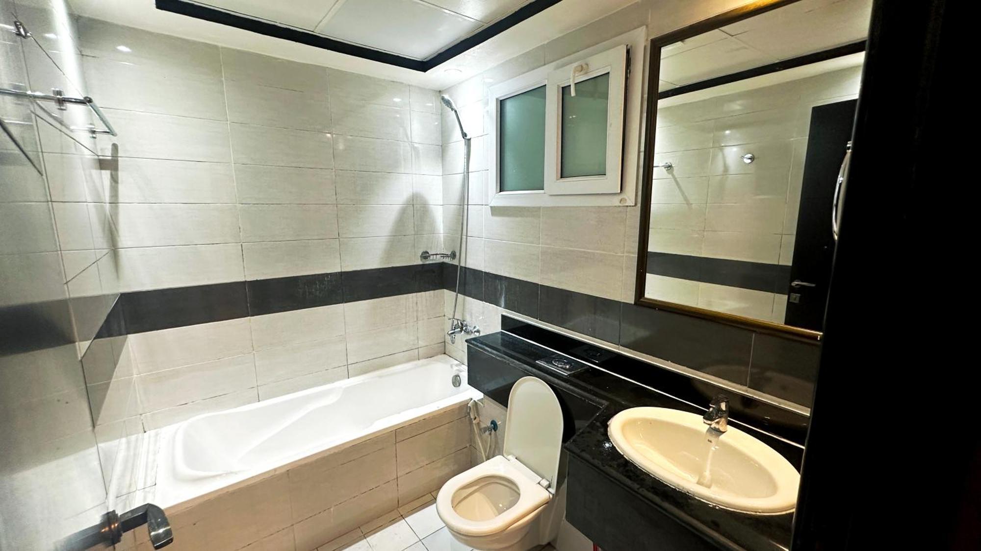 Cozy Corner Partition Room Near Burjuman Metro Dubaj Zewnętrze zdjęcie