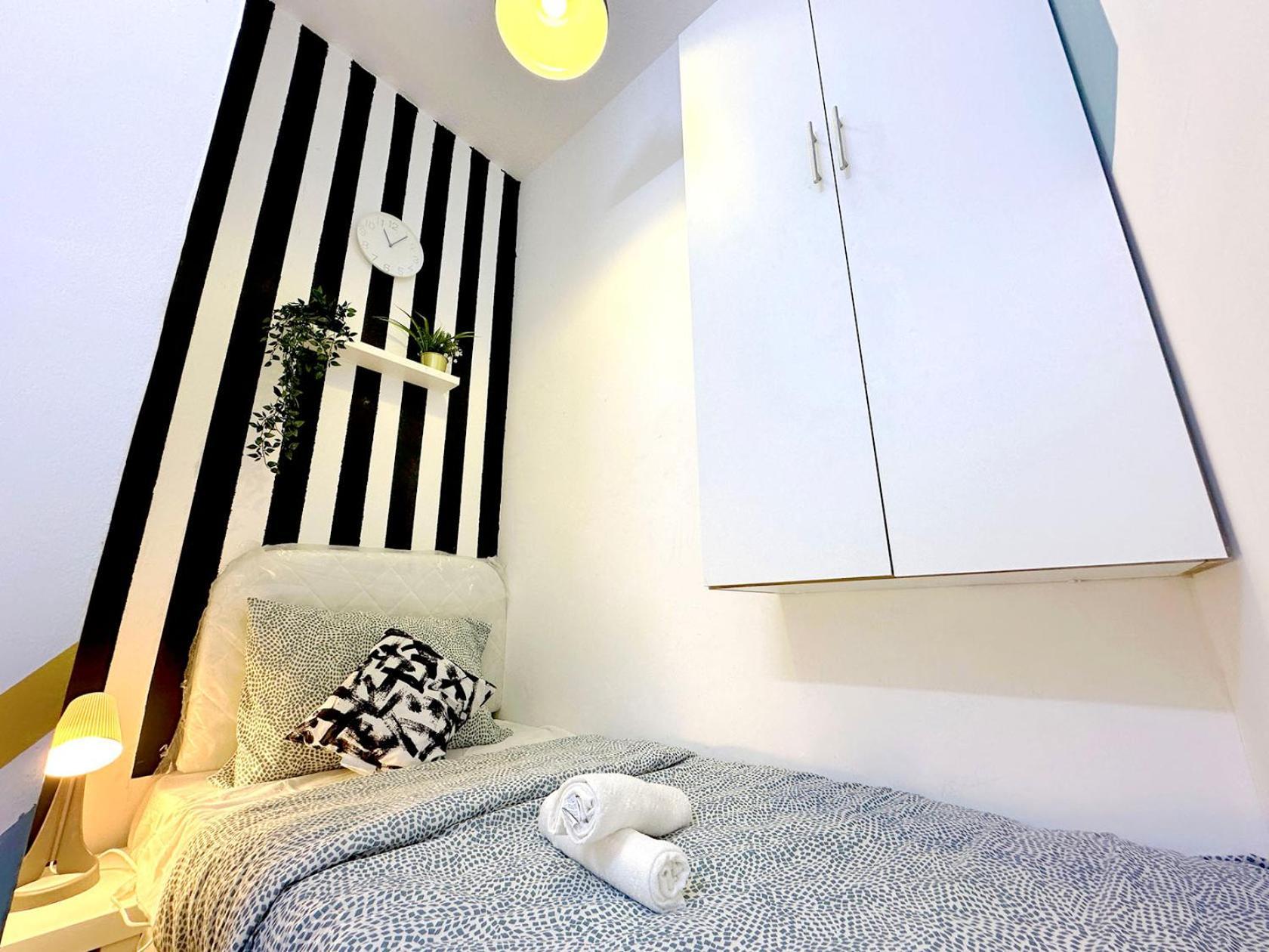 Cozy Corner Partition Room Near Burjuman Metro Dubaj Zewnętrze zdjęcie